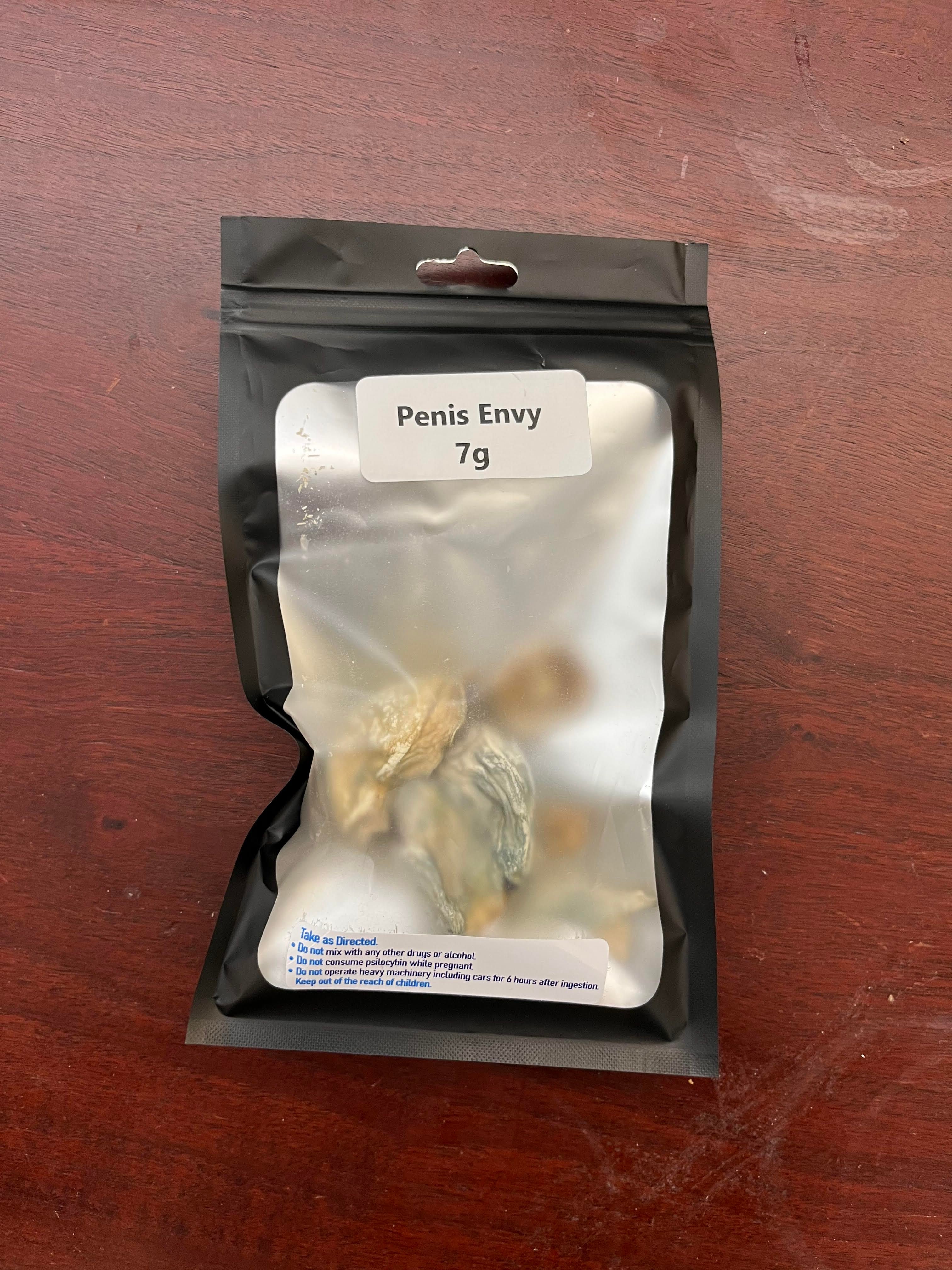 Shroom House on Burnside Sells Psychedelic Mushrooms at Retail, No Guide  Necessary