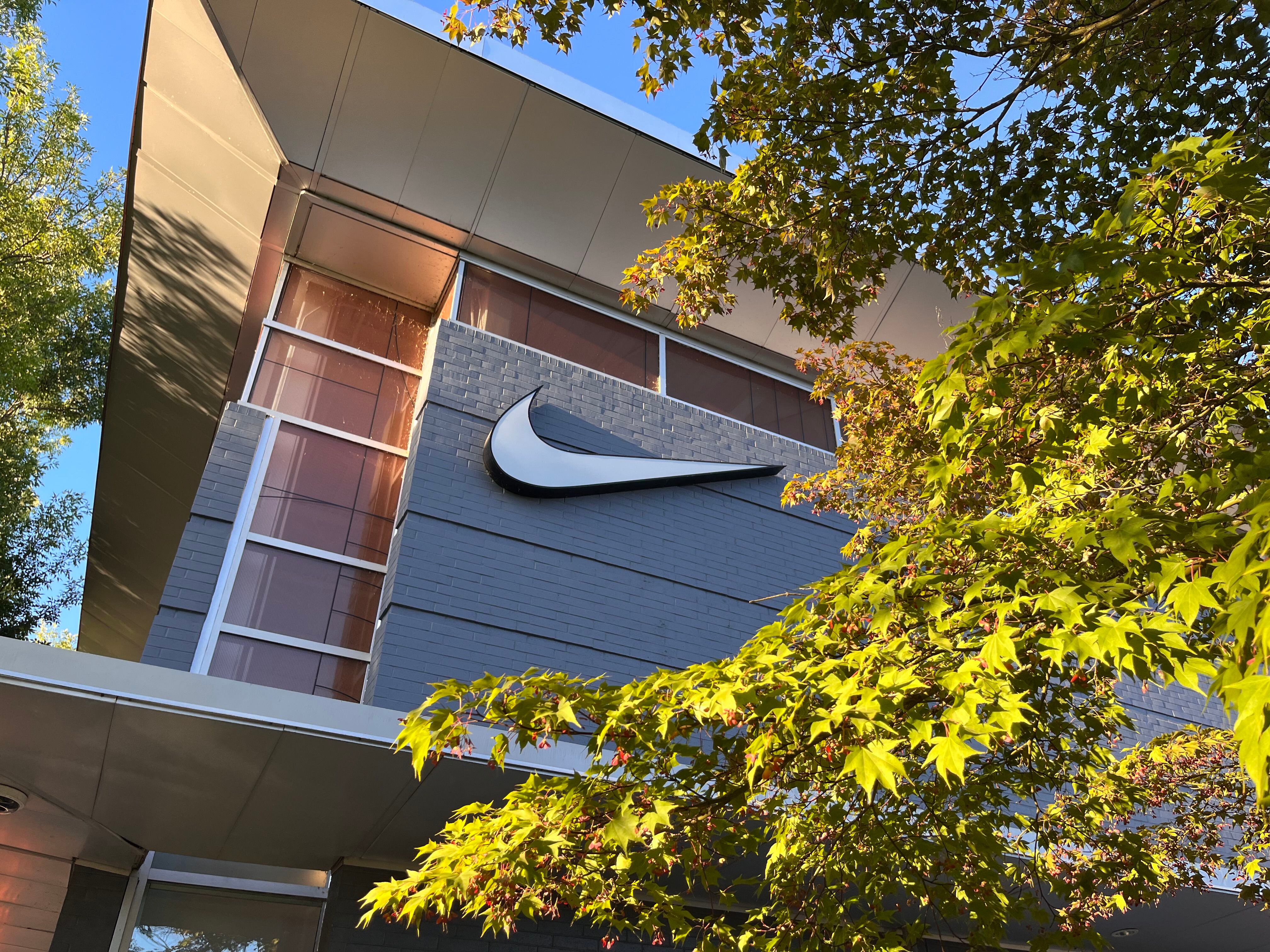 Nike's Coolest Pop-Up Shops and Retail Environments - Becore