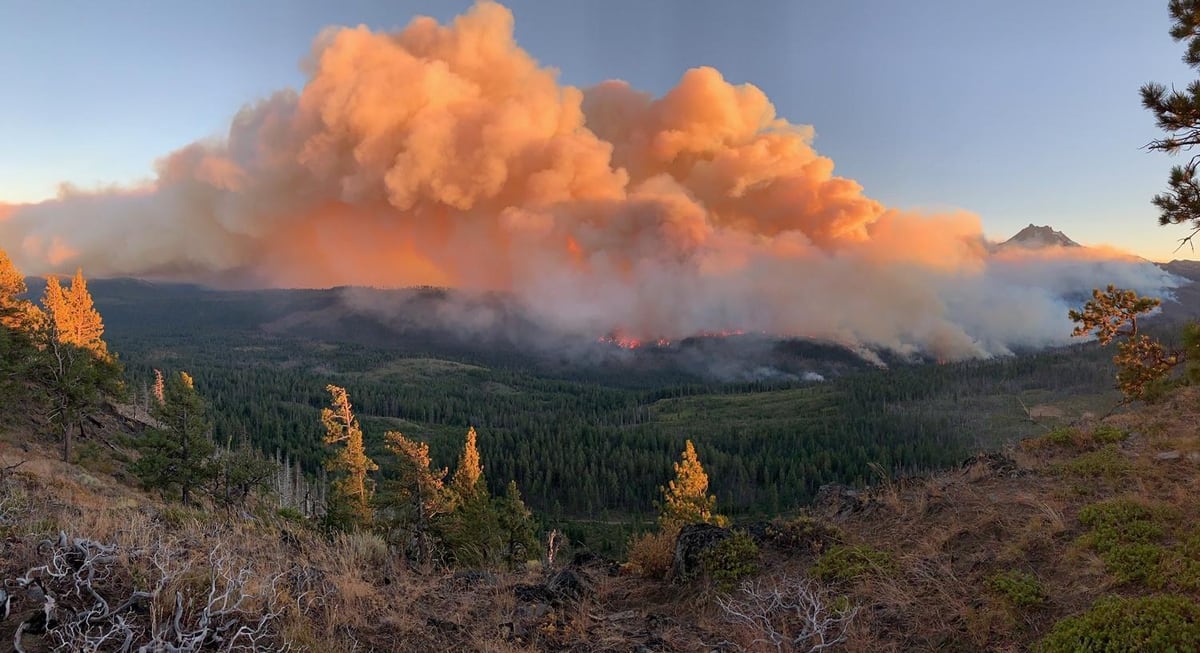 One Meteorologist Tries to Explain Why Oregon Caught Fire Overnight -  Willamette Week