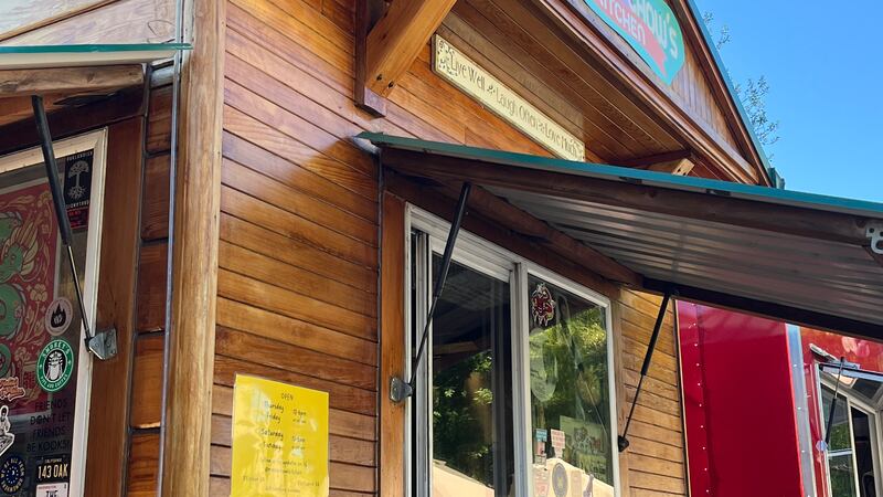 Jeff Chow Returns to Mama Chow’s Kitchen After a Treacherous Fall, With a Little Help From the Community