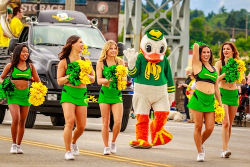 Puddles the Duck Must Be Drama-Free, University of Oregon Rulebook Says