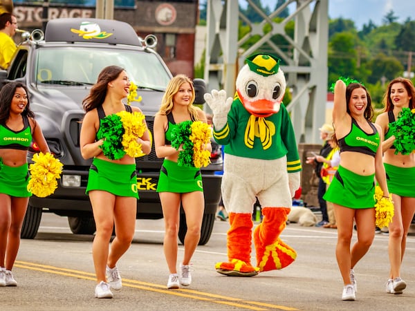 Puddles the Duck Must Be Drama-Free, University of Oregon Rulebook Says