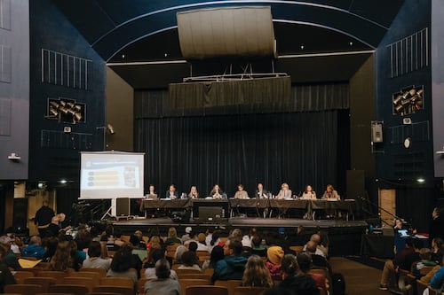 Portland School Board Delivers Public Apology for Contract Spat