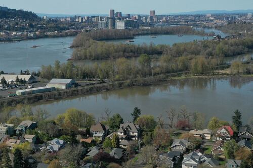 Oaks Bottom Wildlife Refuge Faces Off With an Amusement Park Ride and New Sellwood Apartments