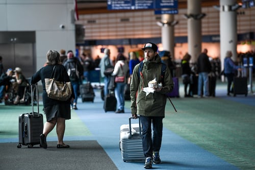 Why Do Airlines Load Their Planes in a Mostly Random Fashion?