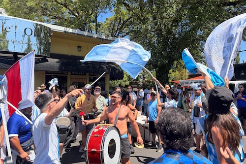 Portland’s Argentine World Cup Fans Rally at a Kerns Restaurant