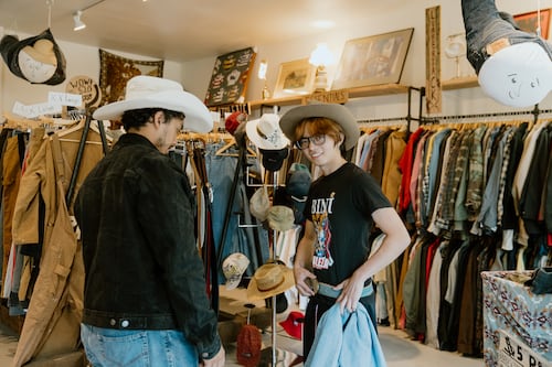 Viral Vintage Shop Shirtzenpantz Opens a Second Location in St. Johns