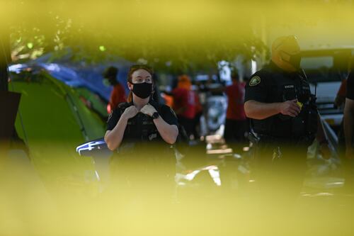 Portland Transportation Workers Helped Campers at Laurelhurst Park Fix Their Cars So They Could Move During the Sweep