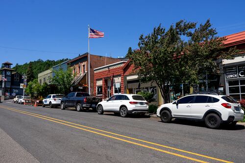 Oregon Summer Weekend Trip: Bingen & White Salmon