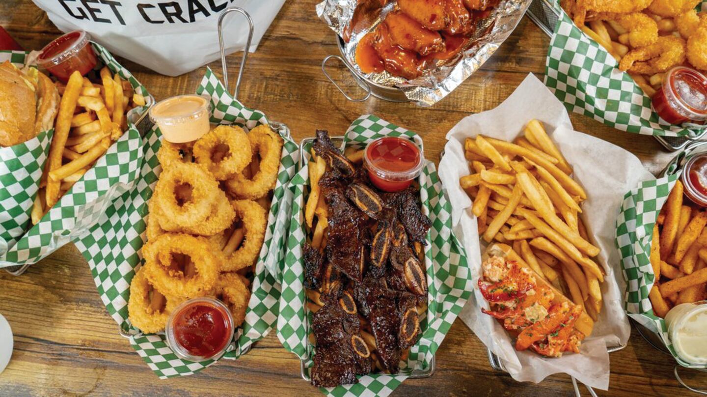 Get Ready to Make a Delicious Mess at Bag O’ Crab’s First Oregon Outpost