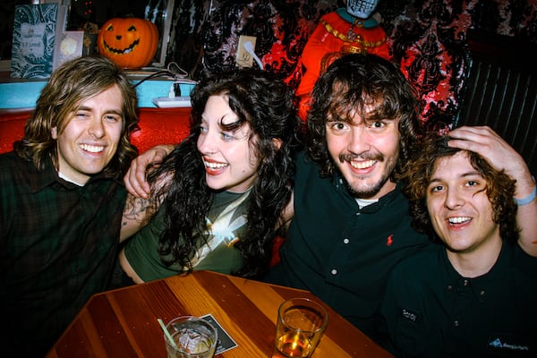 Never Mind the Bollocks, Here’s Grolixes