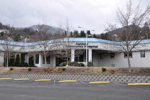 Oregon Hospital Retreats Draw Concern—and Raise Questions