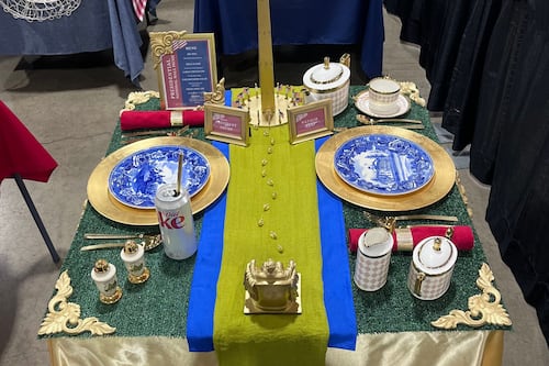 Anti-Trump Table Setting Fares Poorly at the Oregon State Fair