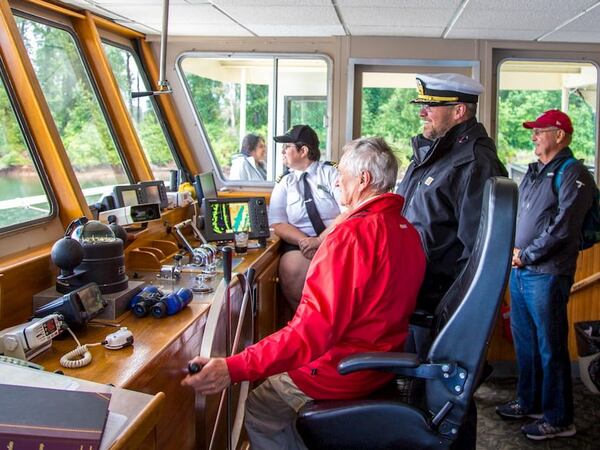Take Dad on a BBQ Brunch Cruise