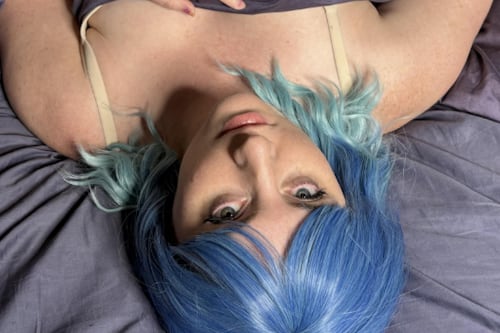 Thoughtful Dark Comedic Musical “Drug Holiday” Suffers From Rookie Mistakes