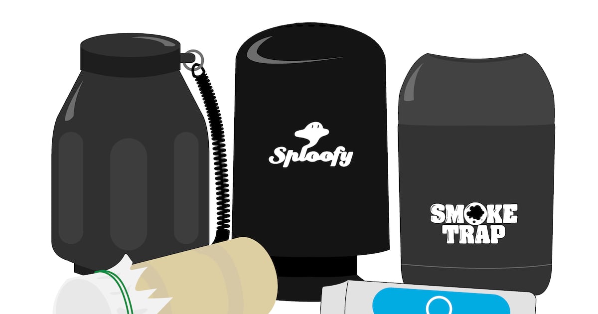 Want to Spark up in Your Apartment Without Violating Your Lease? Try These Commercial Weed Filtersor Go the Classic DIY Route Want to Spark up in Your Apartment Without Violating Your Lease? Try These Commercial Weed Filtersor Go the Classic DIY Route